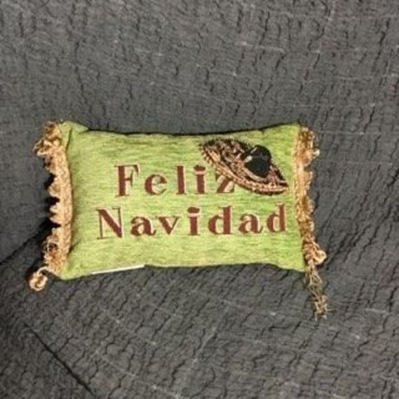 Vtg "Feliz Navidad" Christmas Throwpillow - Picture 1 of 7